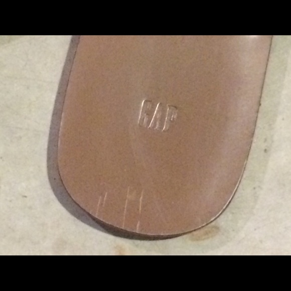 GAP Black Leather Sandals (7) - Picture 8 of 8